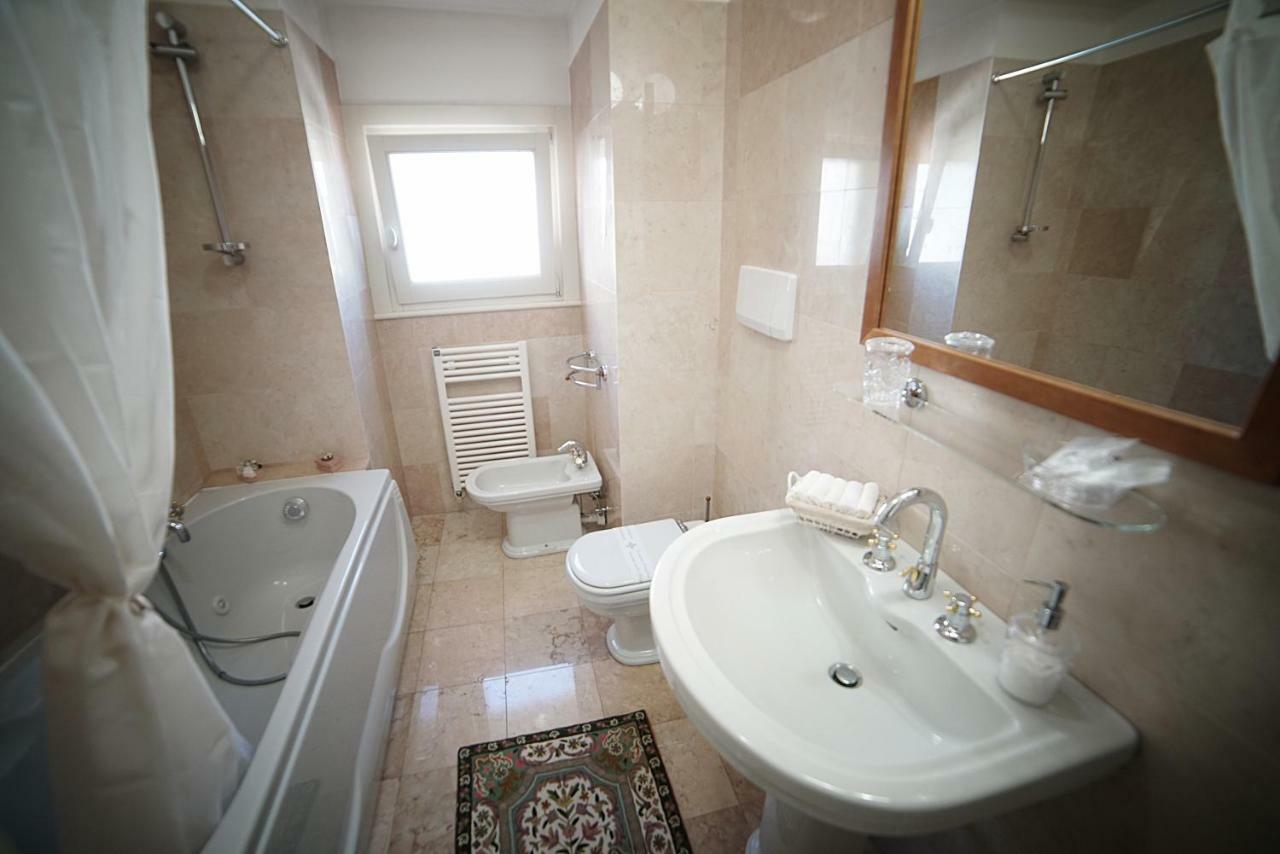 Dimora Del Sedile Hotel Matera Luaran gambar